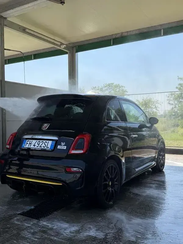 Usata Abarth 595 Pista 159 CV (116 kW) 2017 Nero Berlina