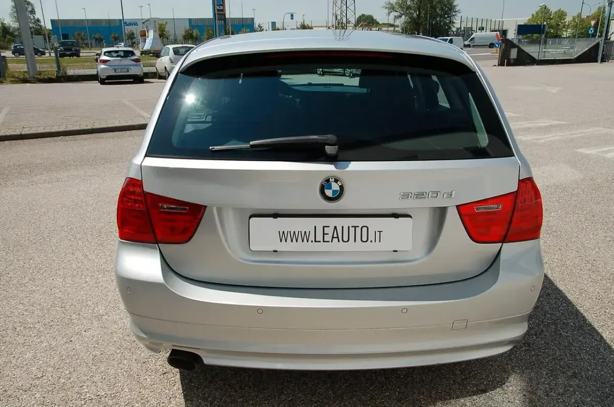Usata BMW 320 177 CV (130 kW) 2008 Argento Station wagon