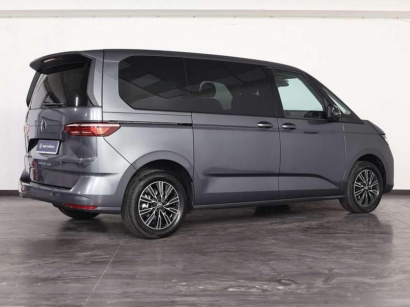 Usata VW Multivan 150 CV (110 kW) 2025 Grigio indio Furgone