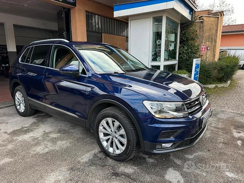 Blu/azzurro Usata 2020 VW Tiguan Business SUV | 22.900 € (Super prezzo) - Immagine 1/4