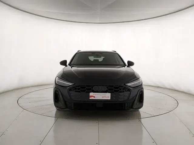 Usata Audi A5 S-Line 204 CV (150 kW) 2025 Blu firmamento metallizzato Station wagon