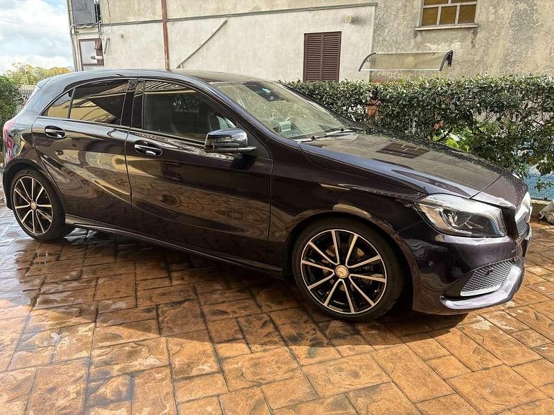 Usata Mercedes A200 SE 140 CV (102 kW) 2016 Monovolume