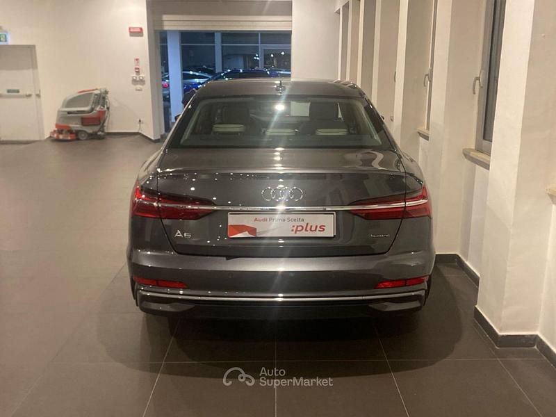 Usata Audi A6 204 CV (150 kW) 2023 Grigio Berlina