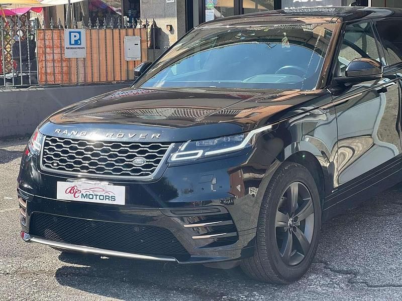 Usata Land Rover Range Rover Velar SE Dynamic 241 CV (177 kW) 2020 At black SUV