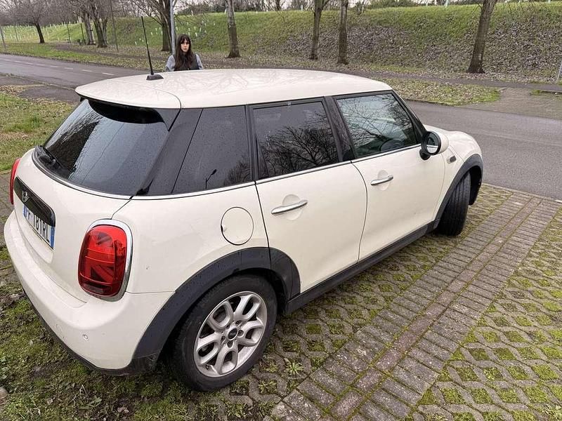 Usata Mini One D 95 CV (69 kW) 2016 Beige Utilitaria