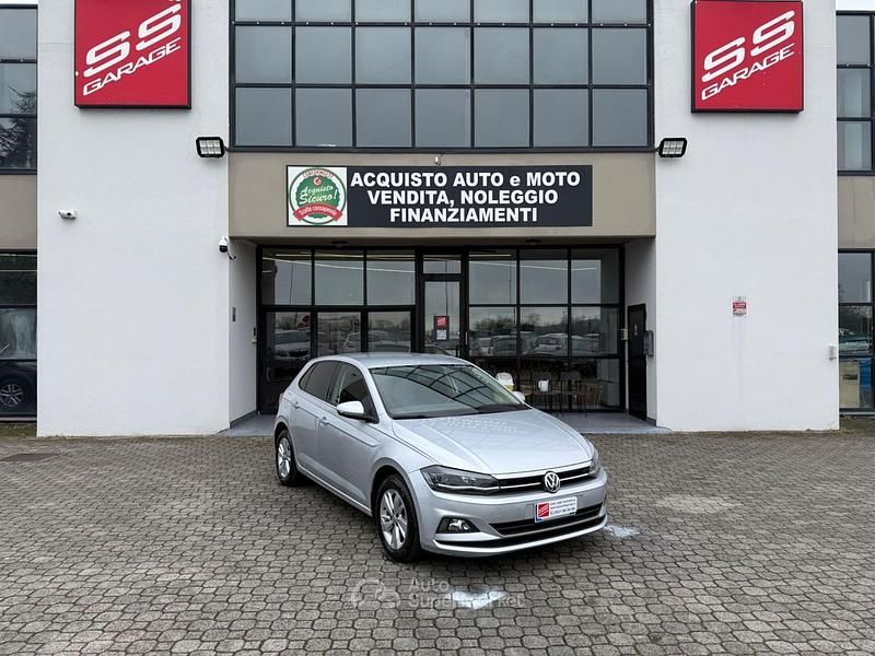 Usata VW Polo Comfortline 90 CV (66 kW) 2020 Grigio Utilitaria