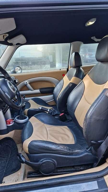 Usata Mini Cooper 116 CV (85 kW) 2007 Oro Utilitaria