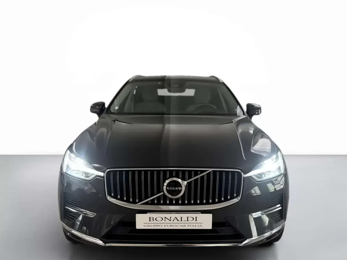Usata Volvo XC60 Inscription 349 CV (256 kW) 2022 Nero met SUV