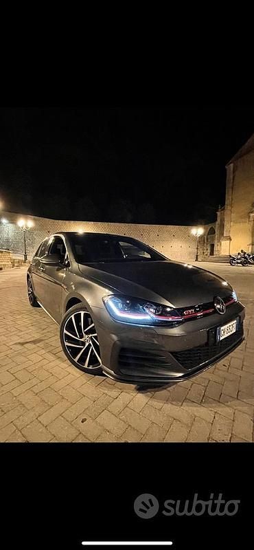 Usata VW Golf VII GTI 245 CV (180 kW) 2018 Grigio Utilitaria