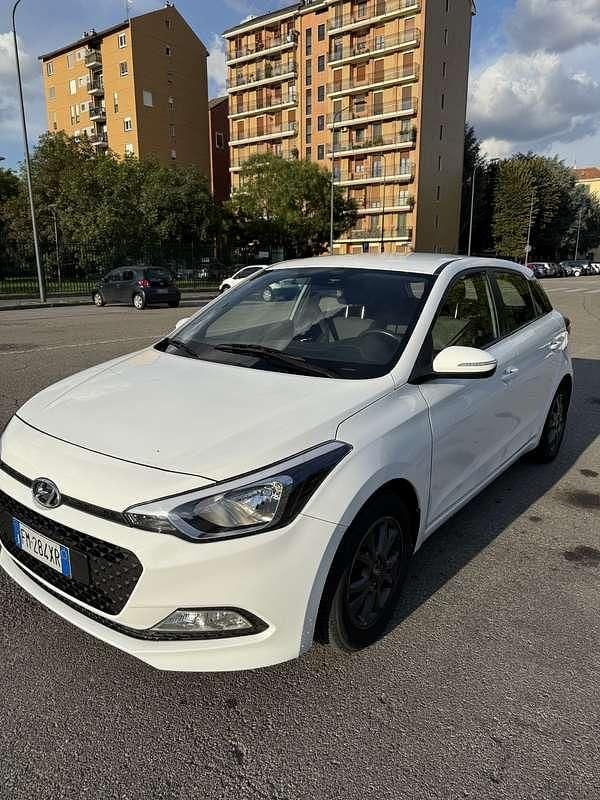 Usata Hyundai i20 Comfort 84 CV (61 kW) 2017 Utilitaria