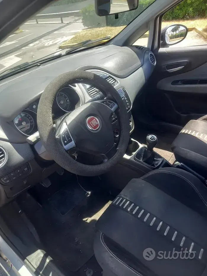 Usata Fiat Punto Evo 69 CV (50 kW) 2010 Grigio Utilitaria