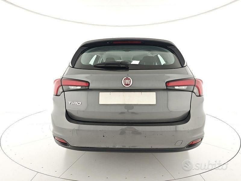 Usata Fiat Tipo 99 CV (72 kW) 2023 Gray Station wagon