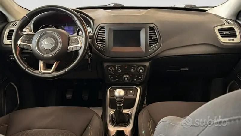 Usata Jeep Compass Longitude 140 CV (102 kW) 2019 Rosso SUV