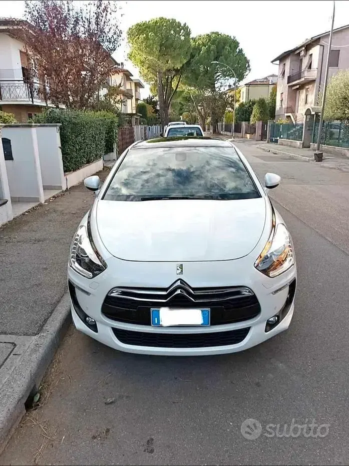 Usata Citroën DS5 114 CV (83 kW) 2014 Bianco Utilitaria