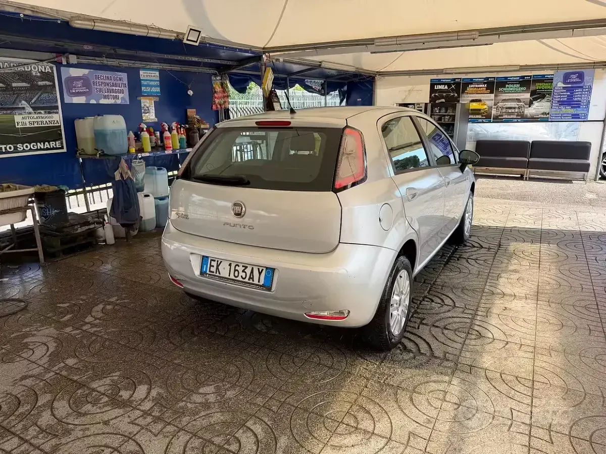 Usata Fiat Punto Evo Dynamic 70 CV (51 kW) 2012 Grigio Utilitaria