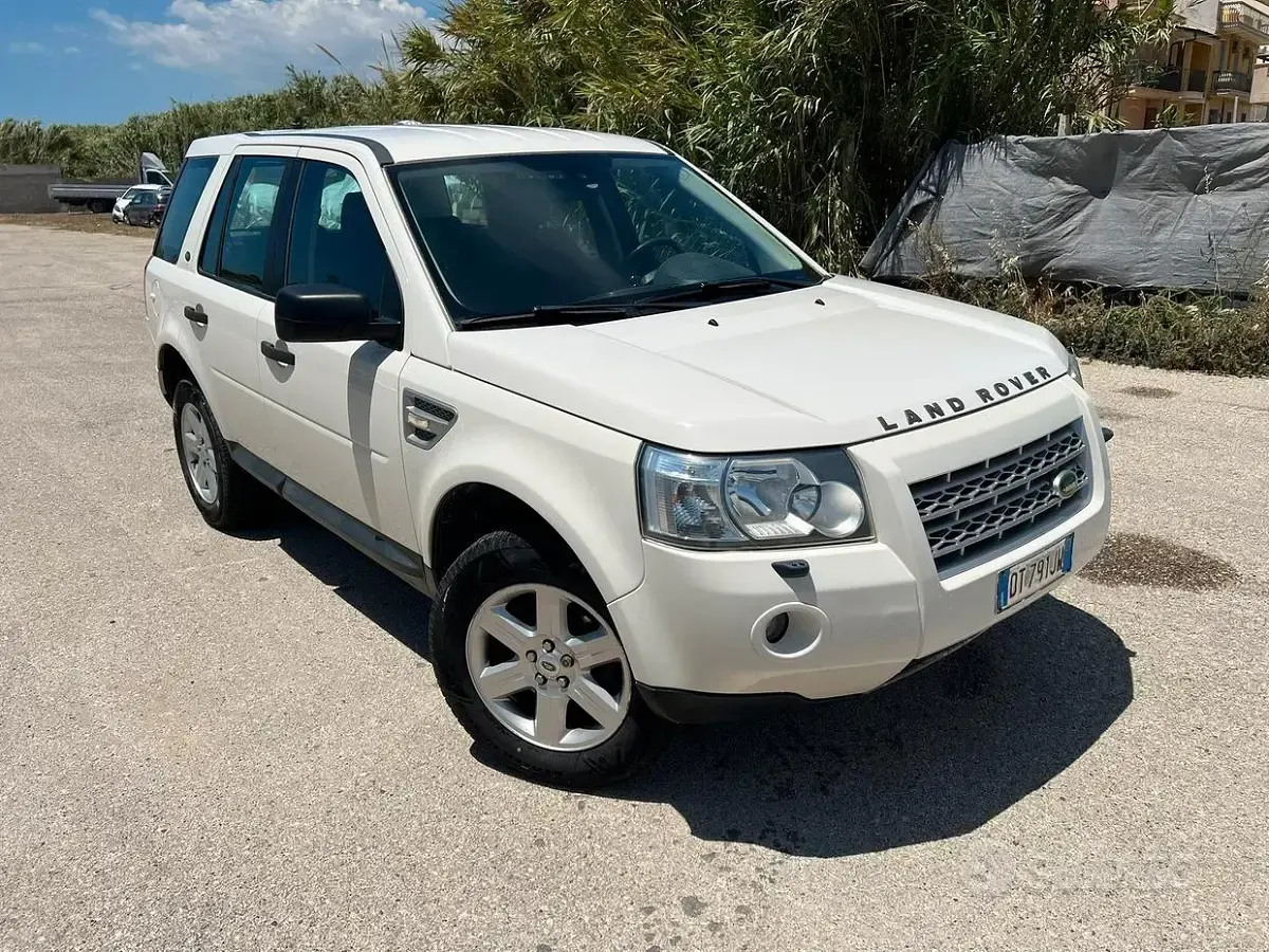 Usata Land Rover Freelander 2 160 CV (117 kW) 2008 Bianco SUV