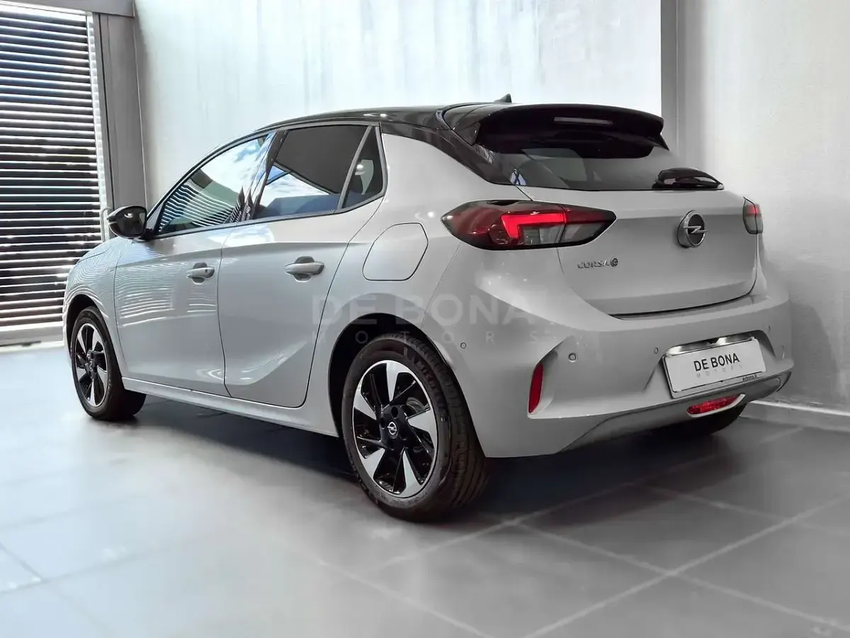 Nuova Opel Corsa-e 100 kW (136 CV) 2025 B0mm0b b0nzrb Utilitaria