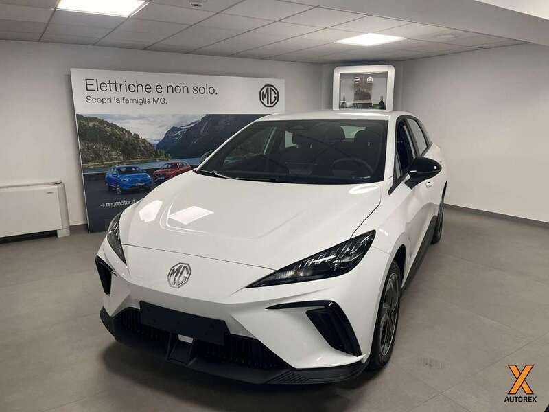 Bianco Nuova 2025 MG MG4 EV Due volumi | 18.900 € (Super prezzo) - Immagine 1/4