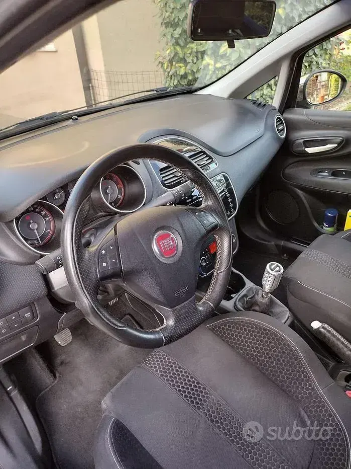 Usata Fiat Punto Evo 135 CV (99 kW) 2011 Nero Utilitaria