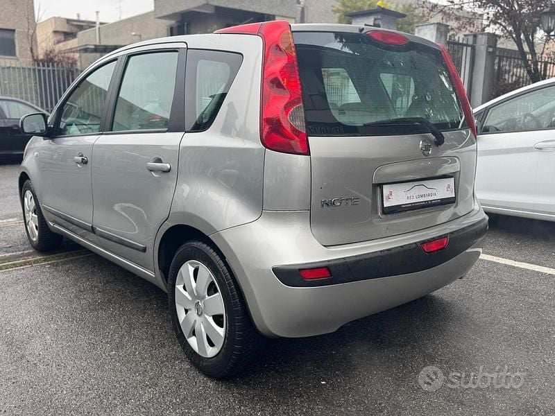 Usata Nissan Note Acenta 88 CV (64 kW) 2007 Grigio Utilitaria
