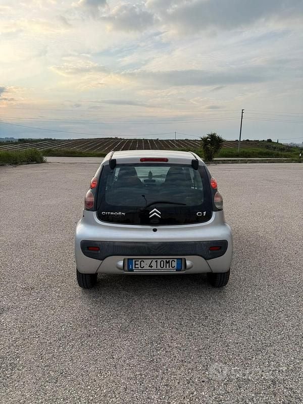 Gebraucht Citroën C1 68 PS (50 kW) 2010 Grau Kleinwagen