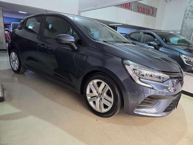 Usata Renault Clio V 101 CV (74 kW) 2022 Blu/azzurro Berlina