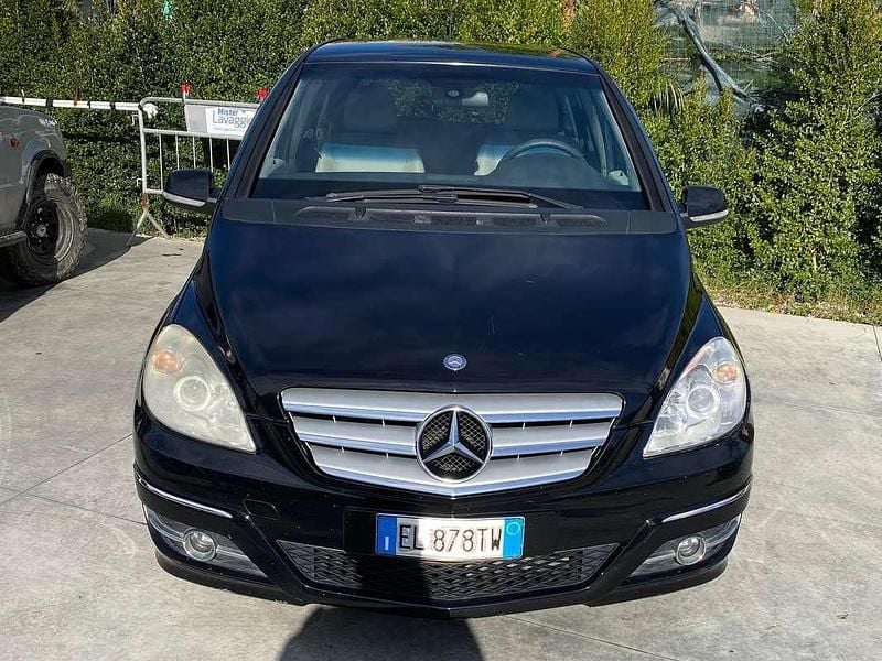 Usata Mercedes B180 Premium 109 CV (80 kW) 2010 Monovolume
