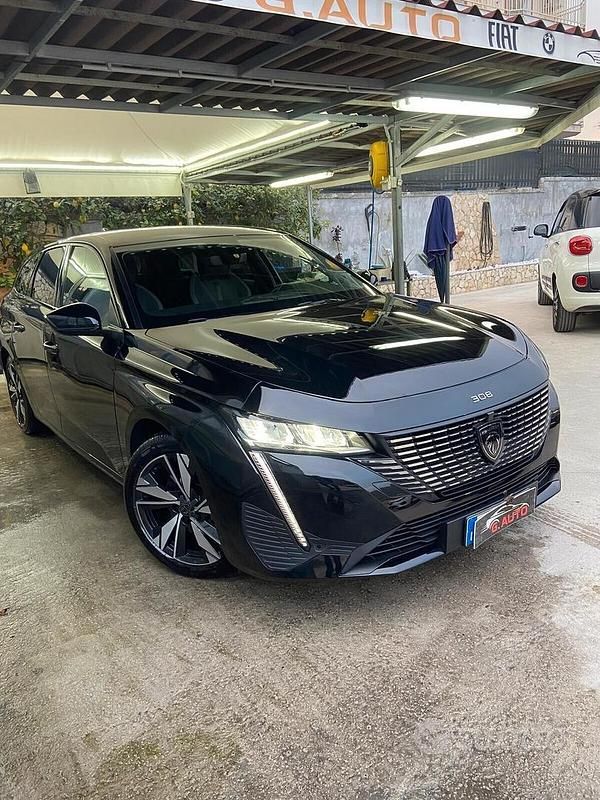 Usata Peugeot 308 Allure 130 CV (95 kW) 2022 Nero Station wagon