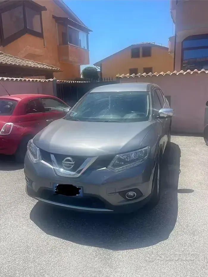 Usata Nissan X-Trail 131 CV (96 kW) 2016 Grigio SUV