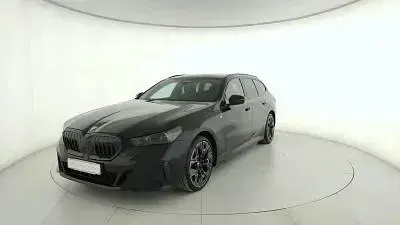 Usata BMW 520 Luxury Line 197 CV (144 kW) 2024 Antracite Station wagon