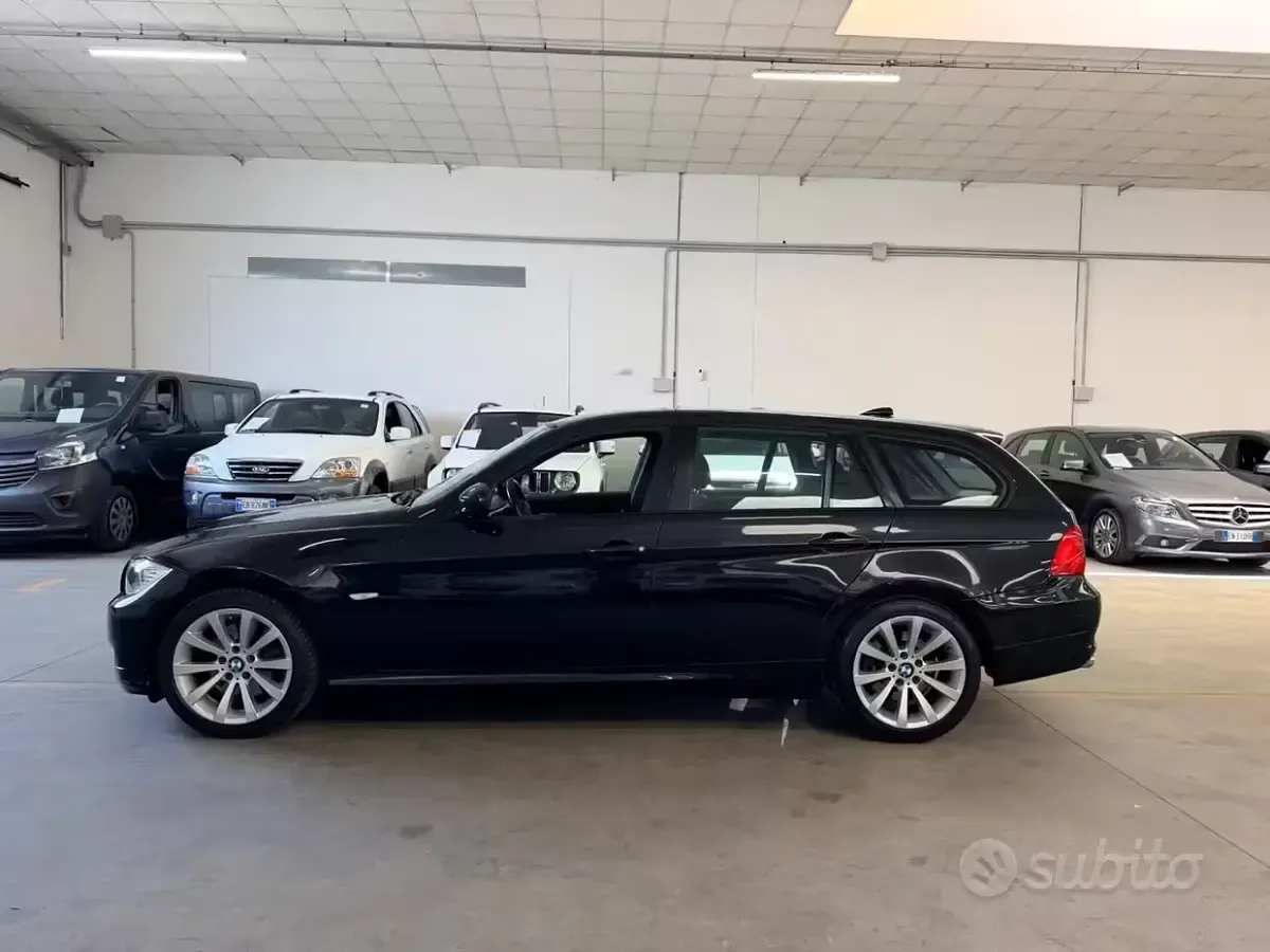 Usata BMW 318 M Sport 143 CV (105 kW) 2010 Nero Station wagon