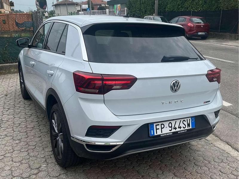 Usata VW T-Roc Advance 150 CV (110 kW) 2018 Bianco SUV