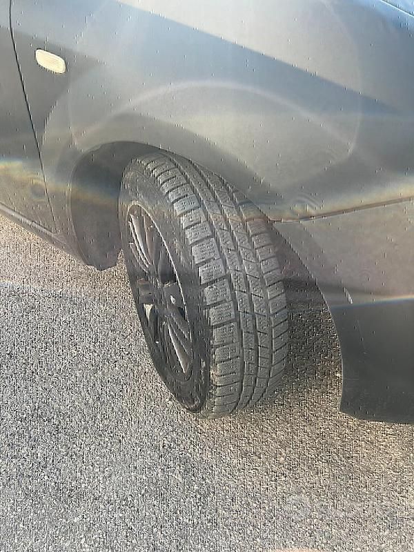 Usata Fiat Grande Punto Dynamic 90 CV (66 kW) 2007 Nero Utilitaria