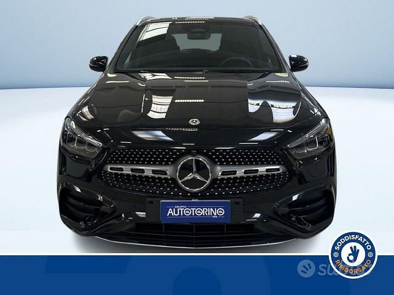 Usata Mercedes GLA200 AMG line 150 CV (110 kW) 2025 Nero SUV