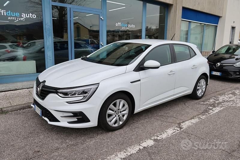 Usata Renault Mégane IV Techno 116 CV (85 kW) 2022 Bianco Berlina