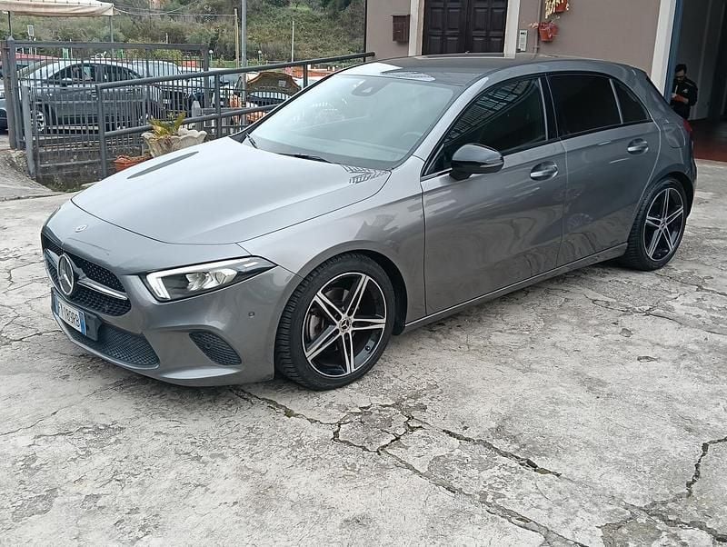 Usata Mercedes A200 149 CV (109 kW) 2019 Grigio Berlina