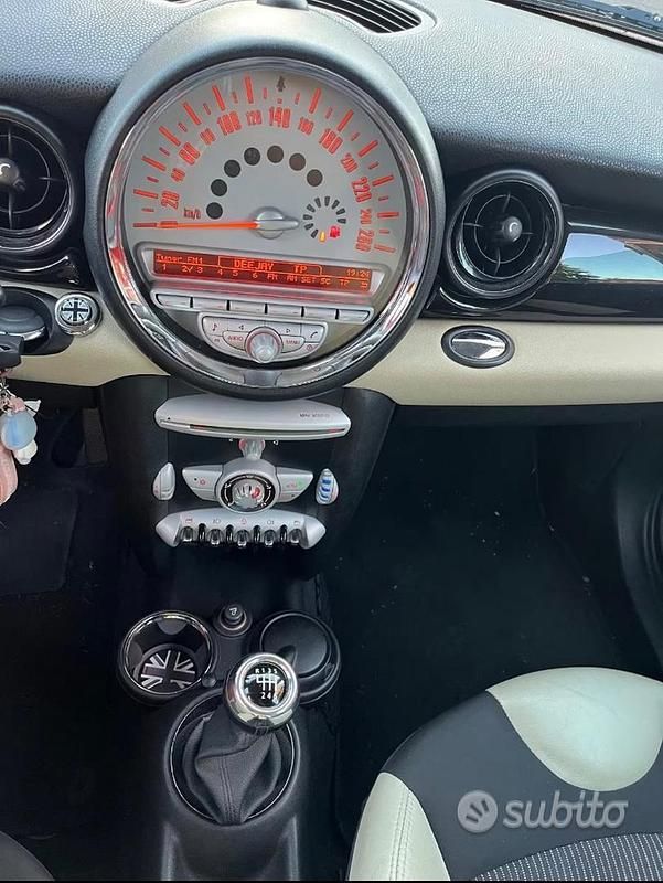 Usata Mini Cooper 122 CV (89 kW) 2010 Utilitaria