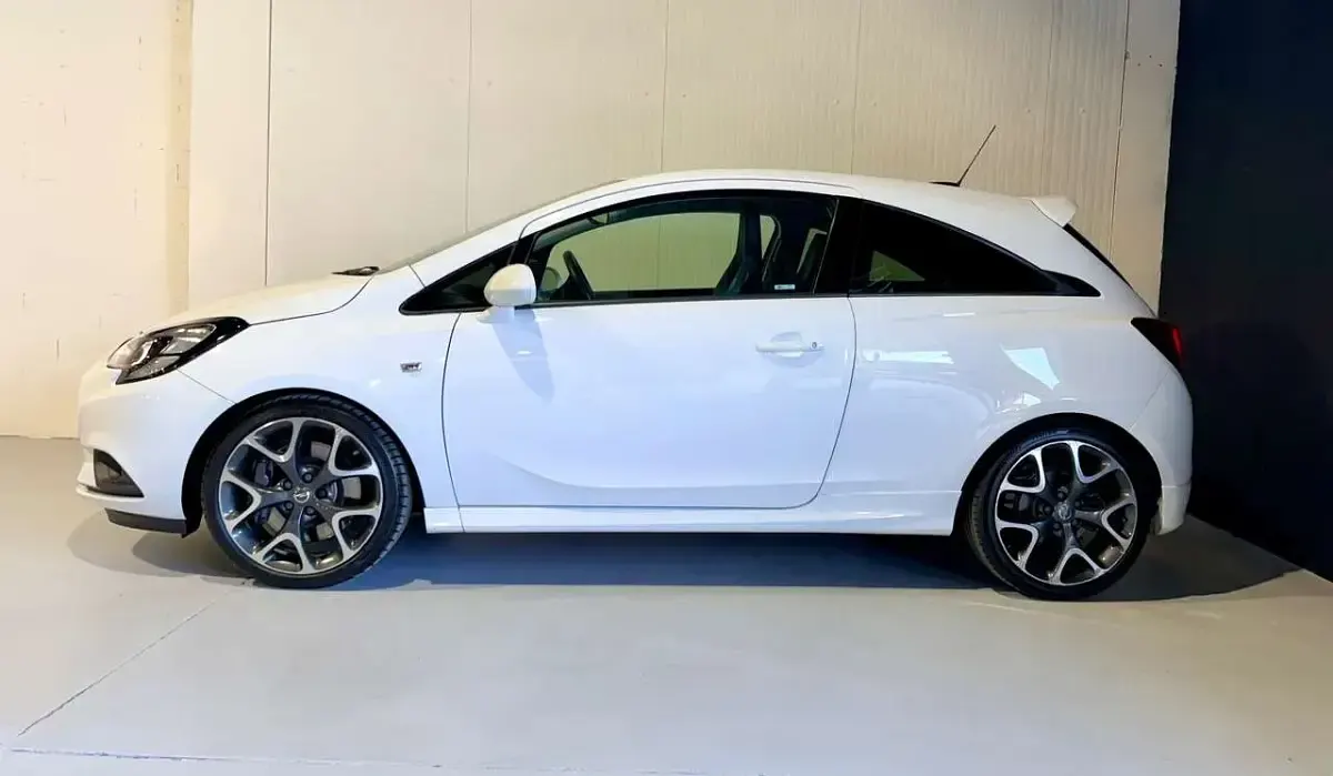 Usata Opel Corsa OPC 207 CV (152 kW) 2016 Bianco Utilitaria