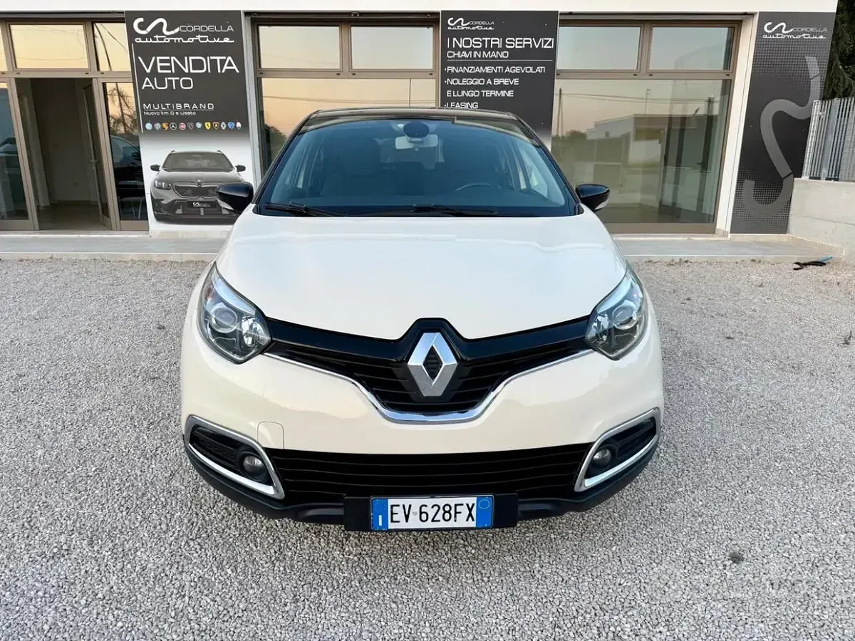Usata Renault Captur 90 CV (66 kW) 2014 Beige SUV