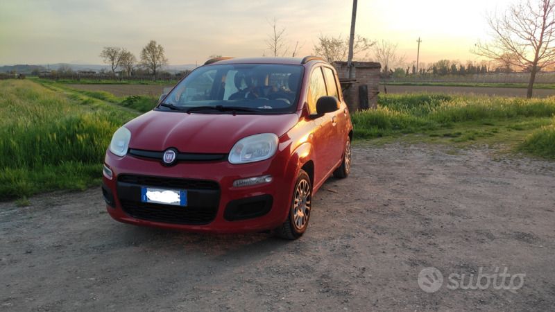 Usata Fiat Panda 69 CV (50 kW) 2013 Rosso Utilitaria