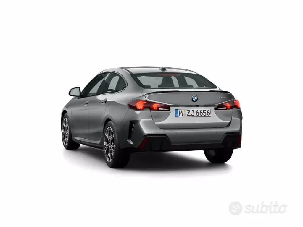 Nuova BMW 218 M Sport 150 CV (110 kW) 2026 Skyscraper grey Coupé
