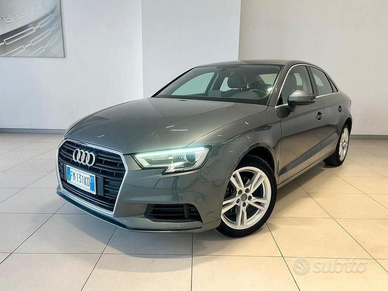 Usata Audi A3 116 CV (85 kW) 2017 Grigio Berlina