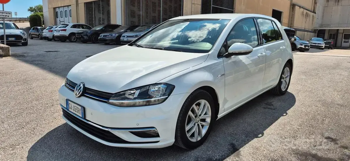 Usata VW Golf VIII Business 131 CV (96 kW) 2020 Bianco Berlina