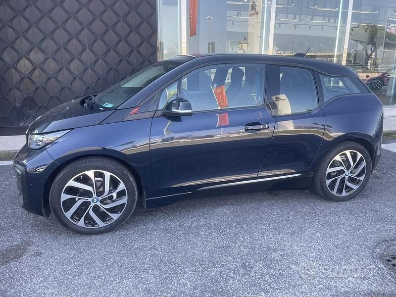 Usata BMW i3 135 kW (184 CV) 2022 Blu Utilitaria