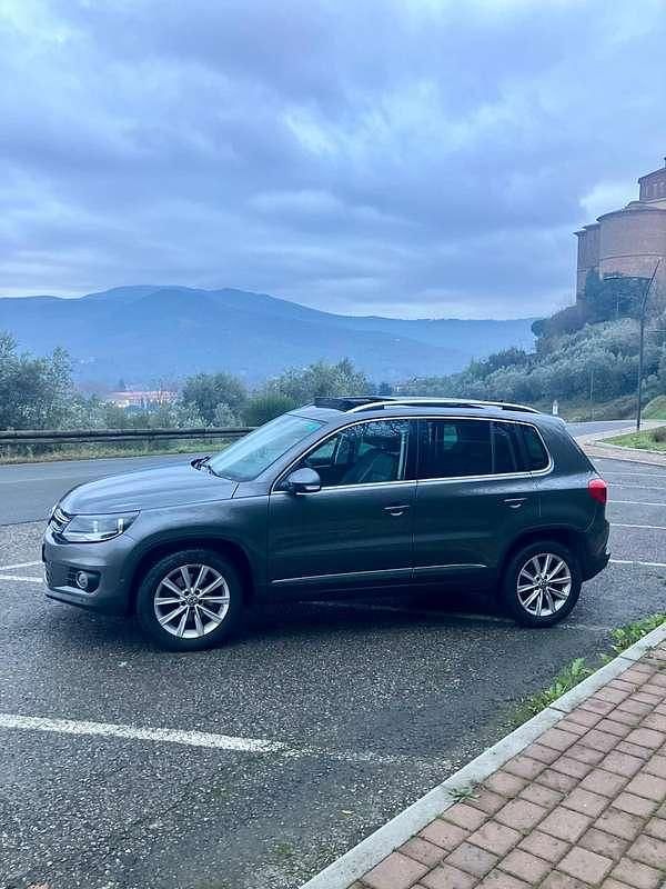 Usata VW Tiguan Trendline 122 CV (89 kW) 2015 Grigio SUV