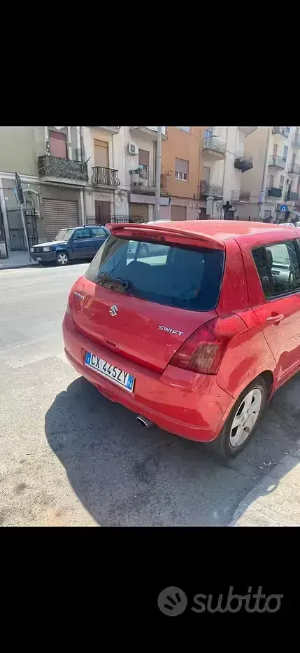 Usata Suzuki Swift 92 CV (67 kW) 2005 Rosso Utilitaria