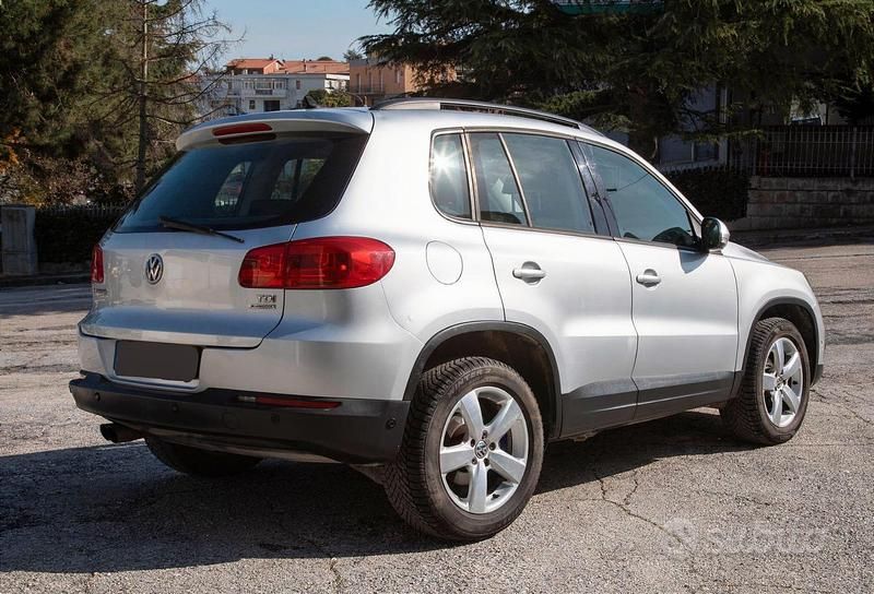 Usata VW Tiguan 140 CV (102 kW) 2012 Grigio SUV