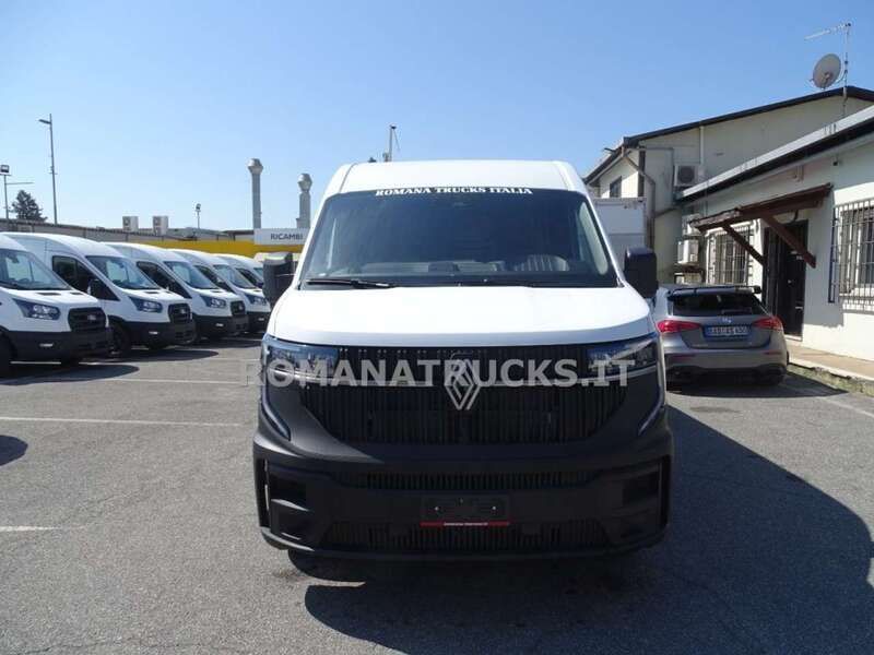 Nuova Renault Master 131 CV (96 kW) 2025 Bianco pastello Furgone