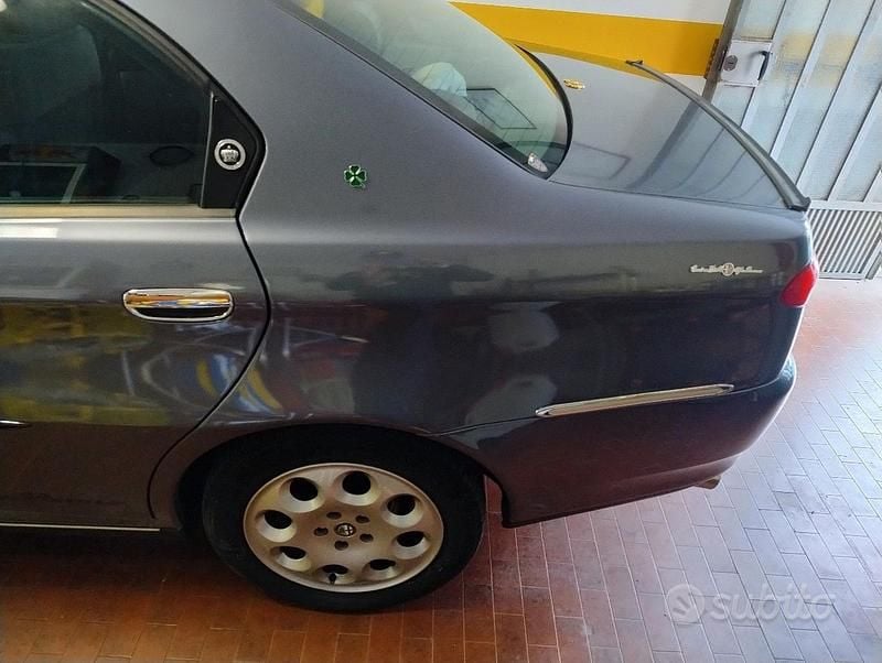 Usata Alfa Romeo 166 190 CV (139 kW) 2000 Berlina