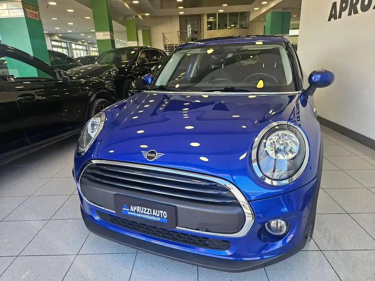 Usata Mini ONE Business 102 CV (75 kW) 2019 Blu/azzurro Utilitaria
